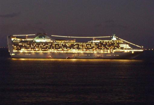 y entonces, el Star Princess brilla con luz propia...